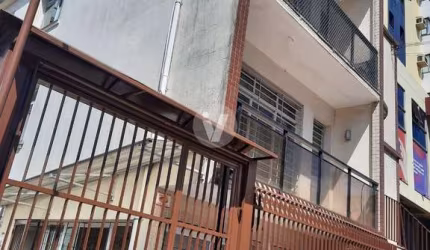 Apartamento térreo na Avenida Fernando Ferrari