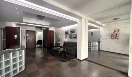 Amplo apartamento localizado na principal avenida de Santa Maria.