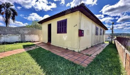 Casa de esquina no Bairro Juscelino Kubitschek.