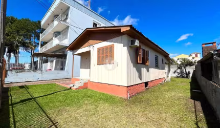 Casa para venda no Bairro Juscelino Kubitschek.