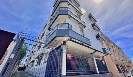 Apartamento térreo 2 dormitórios + dependência no Centro de Santa Maria.