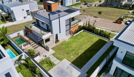 249m² de casa em lote de 600m² no Condomínio Real Park.
