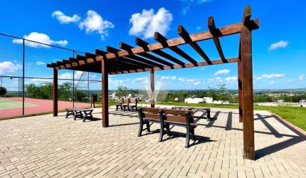Terreno em condomínio fechado no Residencial Real Park