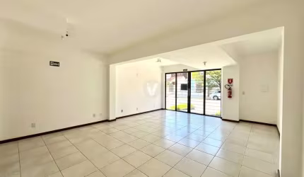 Loja comercial, localizado no bairro Menino Jesus na cidade de Santa Maria -RS