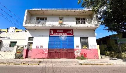 Prédio com loja comercial e 2 apartamentos a venda em Santa Maria/RS