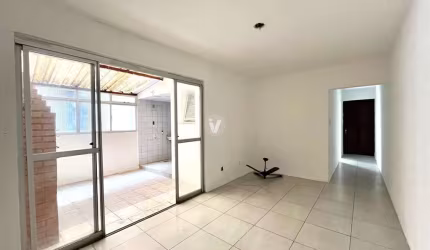 Apartamento para venda na Rua Tuiuti, bem próximo ao centro!