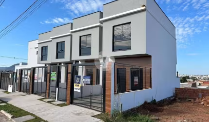 Sobrado com 02 dormitórios no Residencial Schons