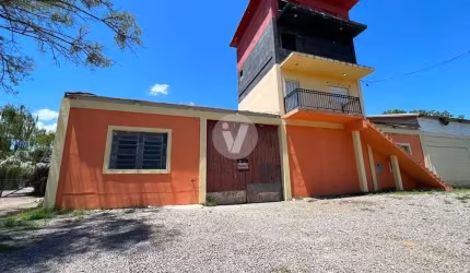 Pavilhão com 200 m² de área privativa na rua José Barin!