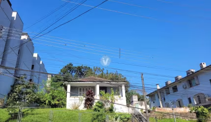 Terreno central, ideal para construtora!