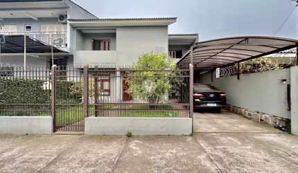 Excelente casa de 3 dormitórios com suíte e móveis planejados!