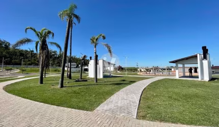 Lote de terreno em condomínio fechado!