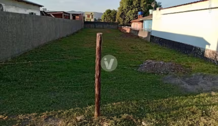 Terreno na Urlândia, com 520m² murado e aterrado!
