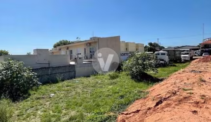 Terreno comercial