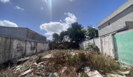 Terreno localizado no bairro Tancredo Neves