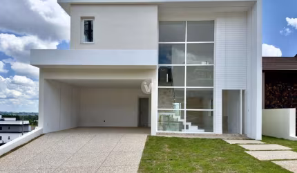 Casa NOVA com 4 suítes, piscina e vista panorâmica do Condomínio Real Park