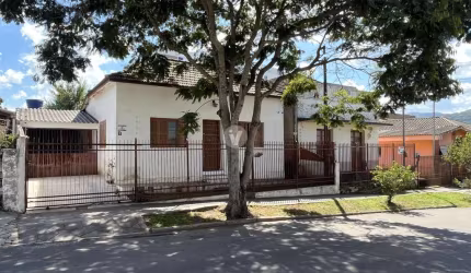 Terreno próximo a rótula das Dores