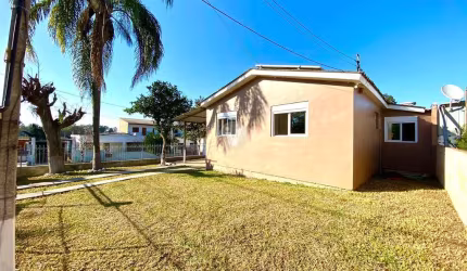 Excelente Casa com 4 dormitórios em Camobi, com Energia Solar.