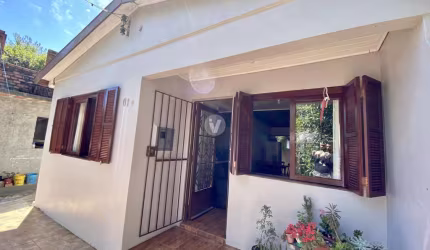 Casa 2 dormitórios em Camobi