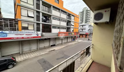 Apartamento no bairro Bonfim, de 03 dormitorios. | Santa maria