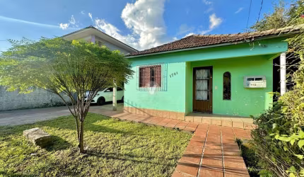 Casa  com pátio de 13x40