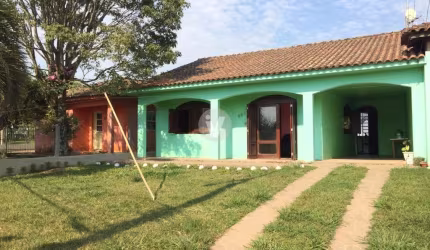 CASA COM 3 DORMITÓRIOS - EM FRENTE AO TERRAS DE SANTORINI