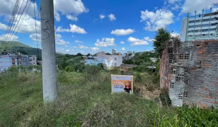 Terreno próximo ao Hospital da Brigada