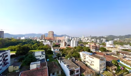 Excelente Duplex no centro!!