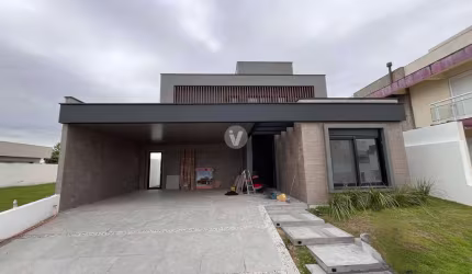 Casa no condomínio Viareggio!