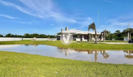 Lote de muro á venda no Estância Dos Montes.