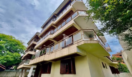 Amplo Apartamento térreo com 4 dormitórios!