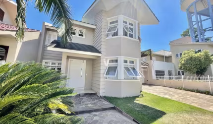 Casa 3 dormitórios à venda Camobi Santa Maria/RS