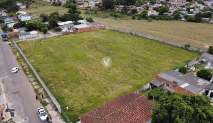 Amplo terreno com 5.600m² para loteamento ou empreendimento multifamiliar.