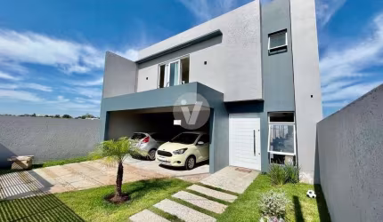 Casa com piscina no Alberto Schons!