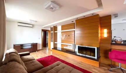 Excelente apartamento todo mobiliado de alto padrão para locação.