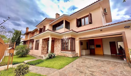 Casa com 4 dormitórios em Camobi