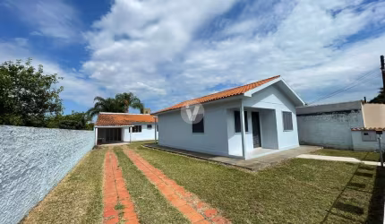Casa com pátio amplo