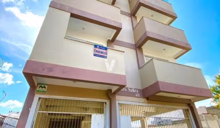 Apartamento em andar alto de 1 dormitório com garagem, sala de estar/jantar, coz