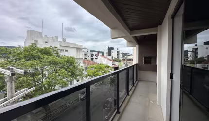 Apartamento com ampla sacada próximo a UFN!