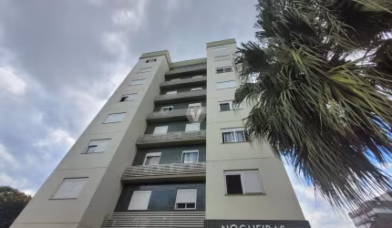 Apartamento 2 dormitórios com suíte Central