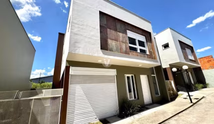 Casa 3 suítes no Resid. Magna Domus. Condomínio fechado próximo ao Clube Dores!