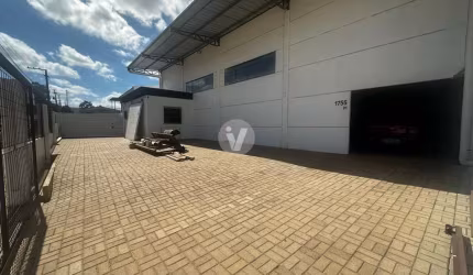 Pavilhão no Bairro Pinheiro Machado, frente para BR 287, próximo a Coca-Cola!