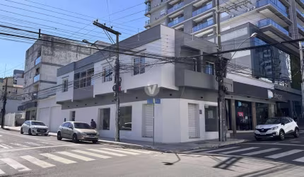 Prédio Comercial no Centro com 269m², 4 Salas e Elevador!
