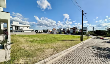 Terreno no condomínio Real Park!