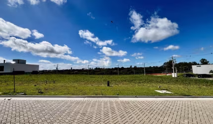 Lote no Condomínio Casa Viva