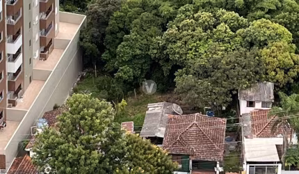 Terreno amplo à venda no bairro Nonoai – 850m²