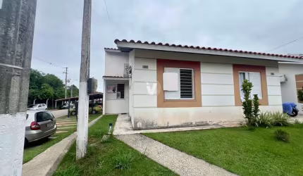 Casa de esquina Moradas Clube