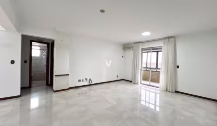 Apartamento 2 dormitórios com garagem no Centro