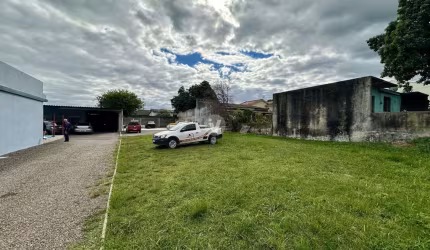 Terreno plano e pronto pra construir no bairro São José.