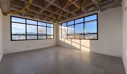 Sala comercial no Office Tower