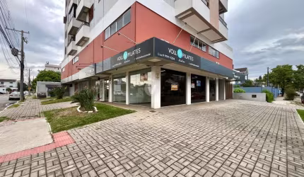 Loja comercial para locação em Camobi!